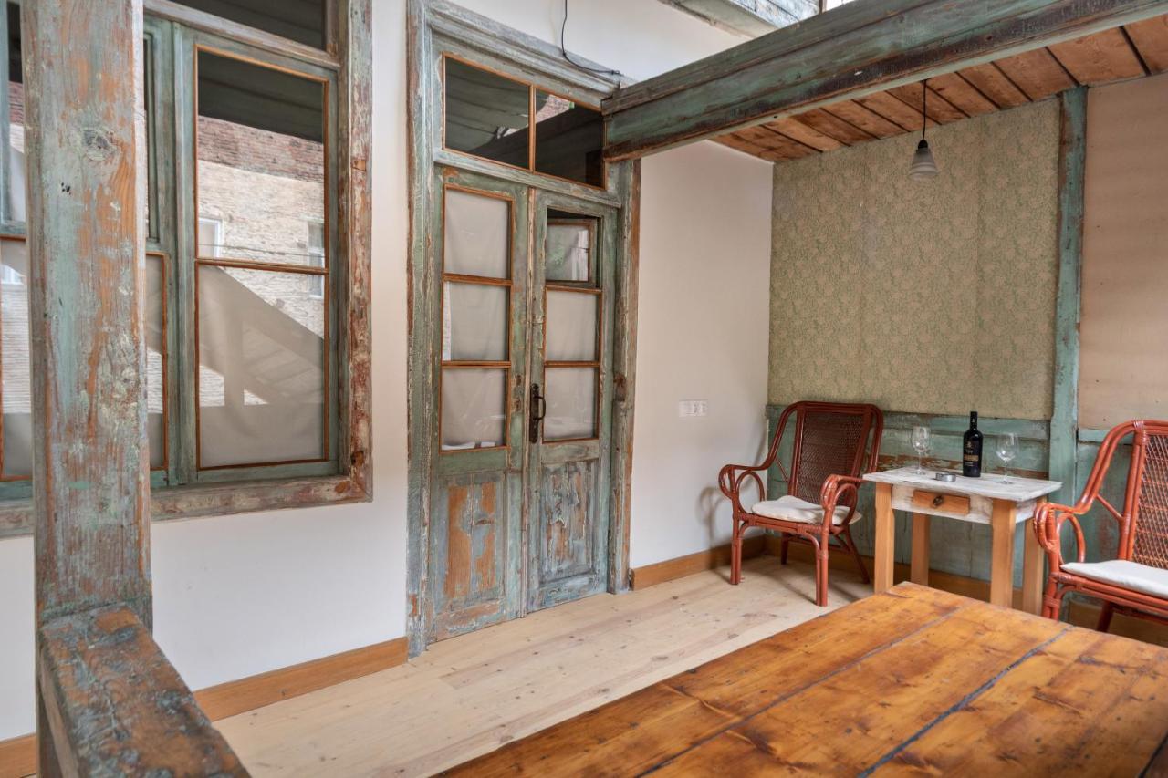 Memoir Hotel Tbilisi Exteriör bild